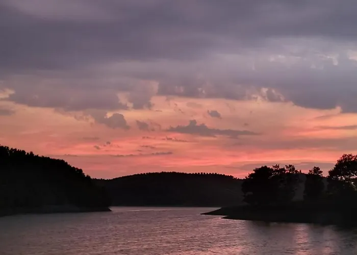 酒店 Liqeni 爱尔巴桑